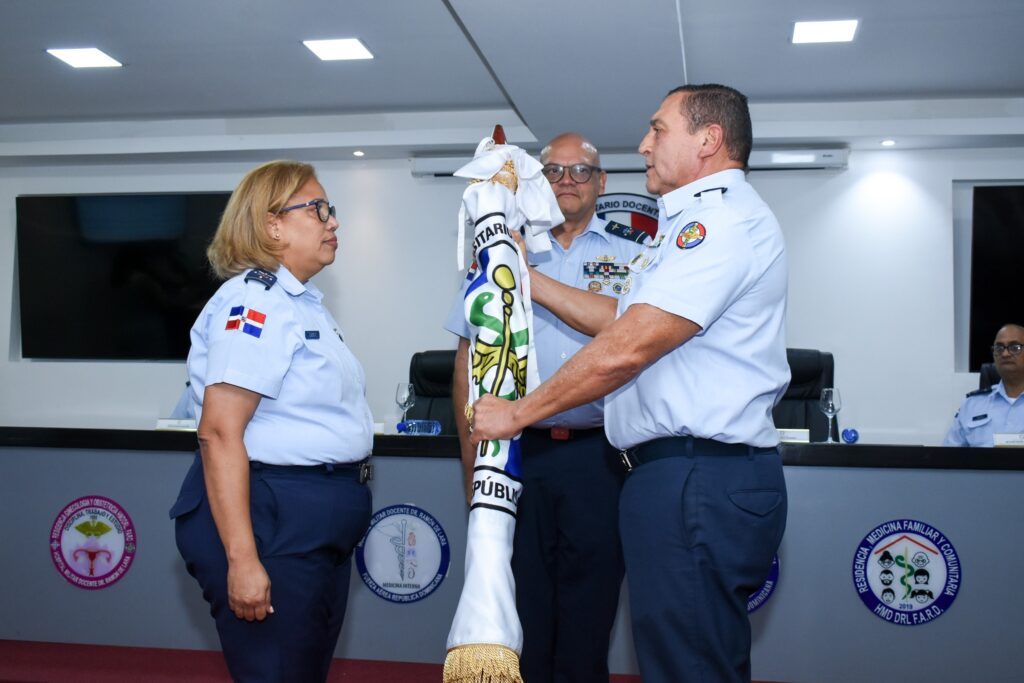 Mayor general piloto Souffront Tamayo encabeza traspaso de mando en el hospital militar universitario docente “dr. ramón de lara”